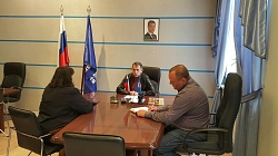 Депутат Николай Верига провел прием граждан по личным вопросам