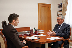 Депутаты станут наставниками для молодых парламентариев