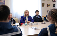Воспитанники Клуба юных моряков капитана Варухина Н.Г. посетили Новгородскую областную Думу