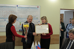 В преддверии Дня работников бытового обслуживания населения и жилищно-коммунального хозяйства сотрудники новгородского водоканала были отмечены региональными наградами