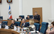 Начальник Управления МВД России по Новгородской области Андрей Коновалов выступил с ежегодным отчётом перед депутатами