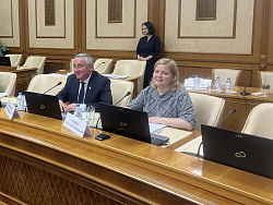 Юрий Бобрышев представил кандидатуру Елены Юдиной на должность председателя Счетной палаты Новгородской области