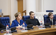 Новгородская областная Дума вновь принимает в своих стенах молодежь региона