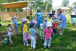 Елена Писарева посетила дошкольные учреждения Шимского района