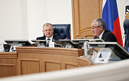 Инициативу новгородских парламентариев о поддержке детей-сирот отправят на федеральный уровень