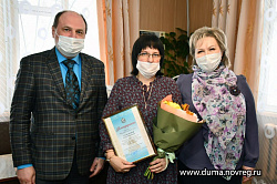 Елена Писарева поблагодарила главу Кончанско-Суворовского сельского поселения за плодотворную работу с жителями в рамках реализации их инициатив 