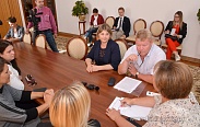 Елена Писарева: "Безопасность ребенка, безопасность матери - превыше всего!"