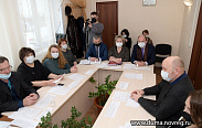 Главы городских и сельских поселений отчитываются о своей работе перед депутатским корпусом