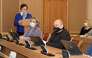 Состоялись заседания комитетов областной Думы