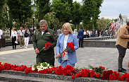 Депутаты областной Думы посетили Луганск 