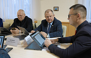 Заседания комитетов областной Думы