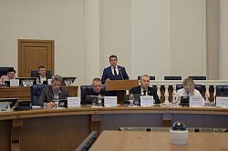 На правительственном часе обсудили деятельность центров «Мои документы» в Новгородской области