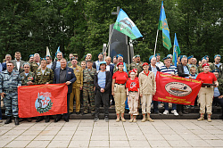 В Великом Новгороде прошёл митинг, посвящённый Дню ВДВ