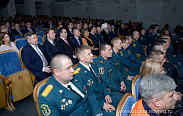 Елена Писарева поздравила новгородских спасателей с профессиональным праздником