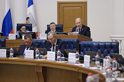 Отрасли здравоохранения и образования в 2024 году получат дополнительное финансирование