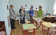 Елена Писарева: «Дети должны получать образование в достойных условиях»