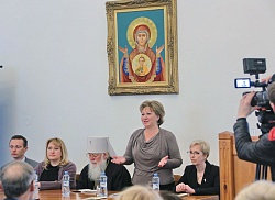 Елена Писарева поприветствовала участников «Никитских чтений»