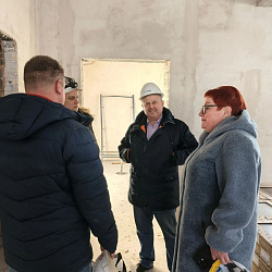 Владимир Королёв посетил образовательные учреждения Валдайского округа