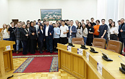 В преддверии празднования 30-летия Конституции РФ Илья Костусенко рассказал новгородским студентам об основах становления прав человека