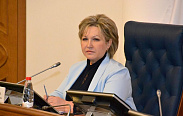 Елена Писарева: Законопроект о регулировании работы аптечных сетей позволит повысить доступность лекарственной помощи для сельских жителей
