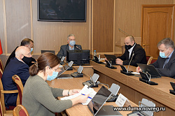 Члены комитета по бюджету, финансам и экономике обсудили основные характеристики областного бюджета на 2021-2023 годы 