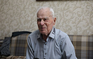 Юрий Бобрышев поздравил со 102-летием фронтовика Александра Попова