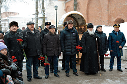 В День Неизвестного солдата в Новгородской области почтили память погибших воинов