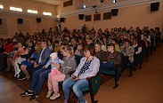Елена Писарева поздравила хвойнинцев с Днём района