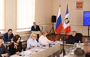 Председатель Новгородской областной Думы Юрий Бобрышев принял участие в выездном заседании правительства в поселке Волот