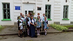 Ольга Борисова поздравила выпускников школы поселка Новосельский с окончанием учебного года 