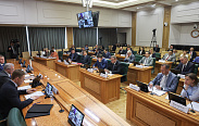 Парламентарии продолжают обсуждение мер по совершенствованию налоговой системы