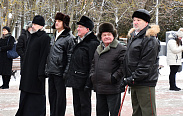 Председатель областной Думы возложила цветы к стелле "Город воинской славы"