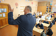 Владимир Королёв побывал в школе №8 в Великом Новгороде