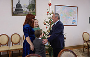 Юрий Бобрышев исполнил мечту 11-летней новгородки Полины