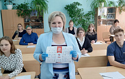 Елена Писарева встретилась с участниками Всероссийской акции "Диктант Победы"
