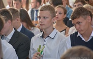 Елена Писарева и Алексей Чурсинов встретили День знаний в своей родной школе