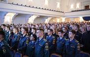 Юрий Бобрышев поздравил новгородских спасателей с профессиональным праздником