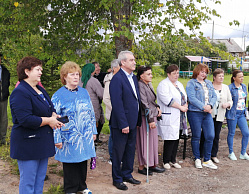 В Холмском районе открыли два новых современных фельдшерско-акушерских пункта