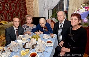 Елена Писарева поздравила Зинаиду Ивановну Андрееву с 99-летием