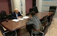 Пять обращений поступило депутату Сергею Хвостикову во время приема граждан