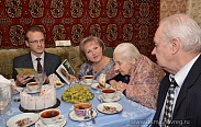 Елена Писарева поздравила Зинаиду Ивановну Андрееву с 99-летием