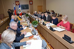 Парламентарии Северо-Запада обсудили в Великом Новгороде законодательные инициативы в социальной сфере