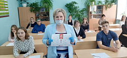 Елена Писарева встретилась с участниками Всероссийской акции "Диктант Победы"