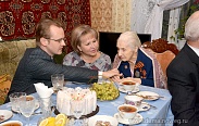 Елена Писарева поздравила Зинаиду Ивановну Андрееву с 99-летием