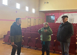 В Доме культуры в поселке Юбилейный Хвойнинского округа отремонтировали крышу 