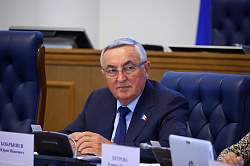 Юрий Бобрышев принял участие во внеочередном заседании правительства региона