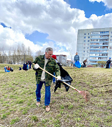 В Веряжском парке прошёл субботник