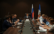 Заседания комитетов областной Думы
