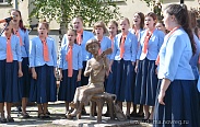 На месте находки первой берестяной грамоты открыт памятный знак