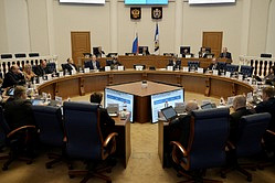 Депутаты областной Думы приняли во втором чтении бюджет региона на 2023-2025 гг.
